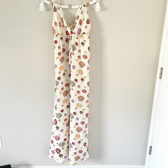 L'AGENCE Sachi Seashell Maxi Dress - Picture 5 of 6